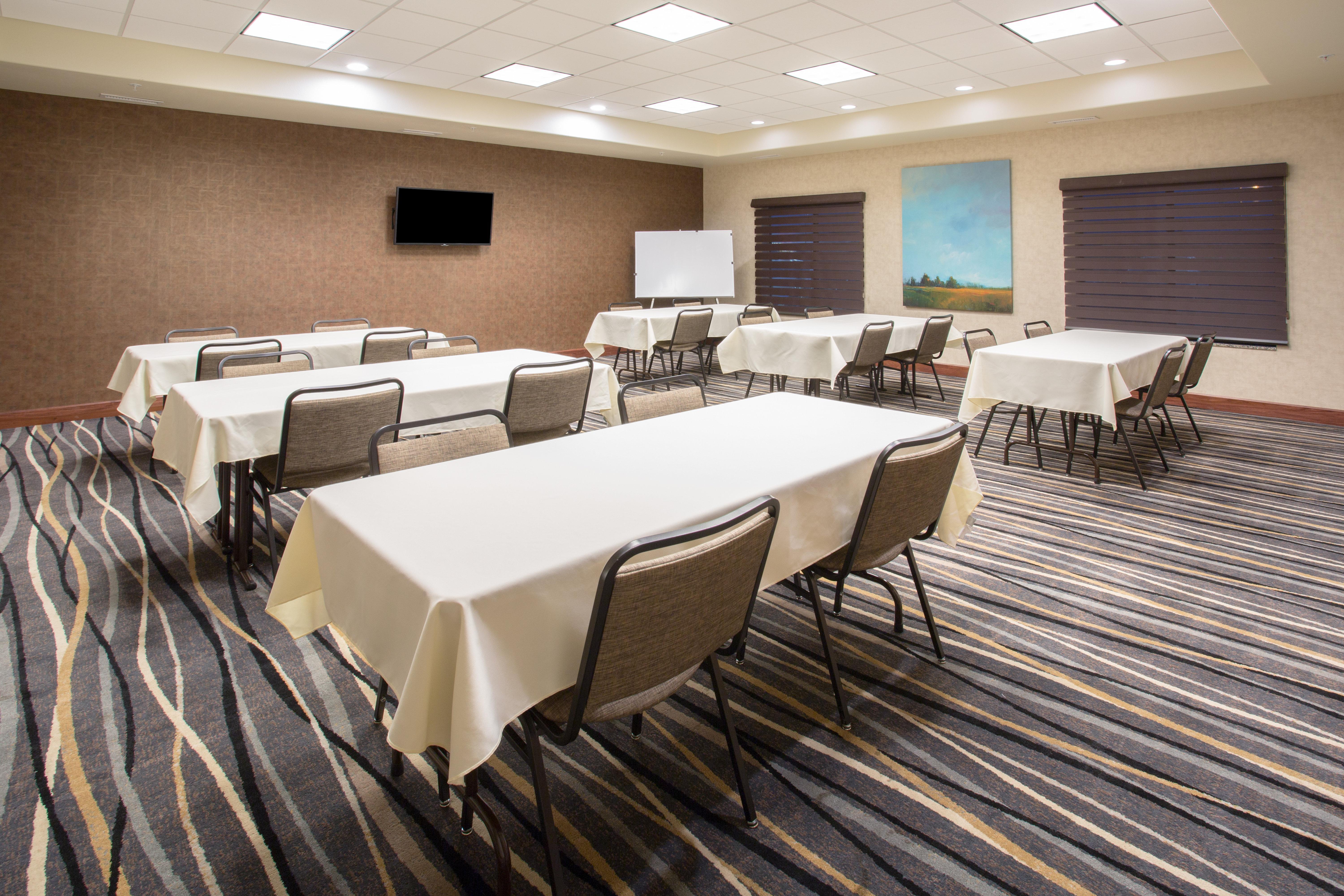 Holiday Inn Express & Suites Glendive By Ihg Extérieur photo