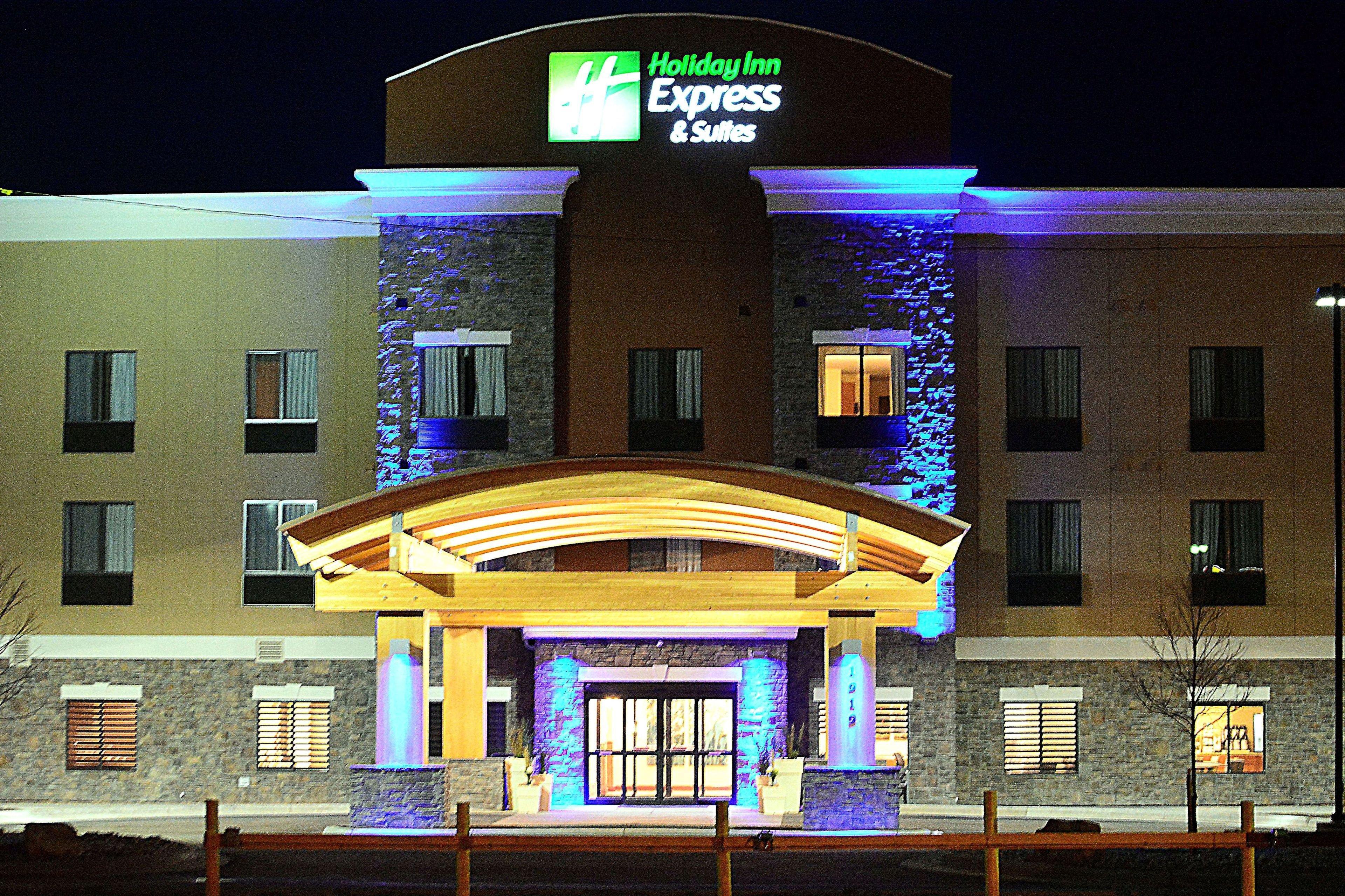 Holiday Inn Express & Suites Glendive By Ihg Extérieur photo