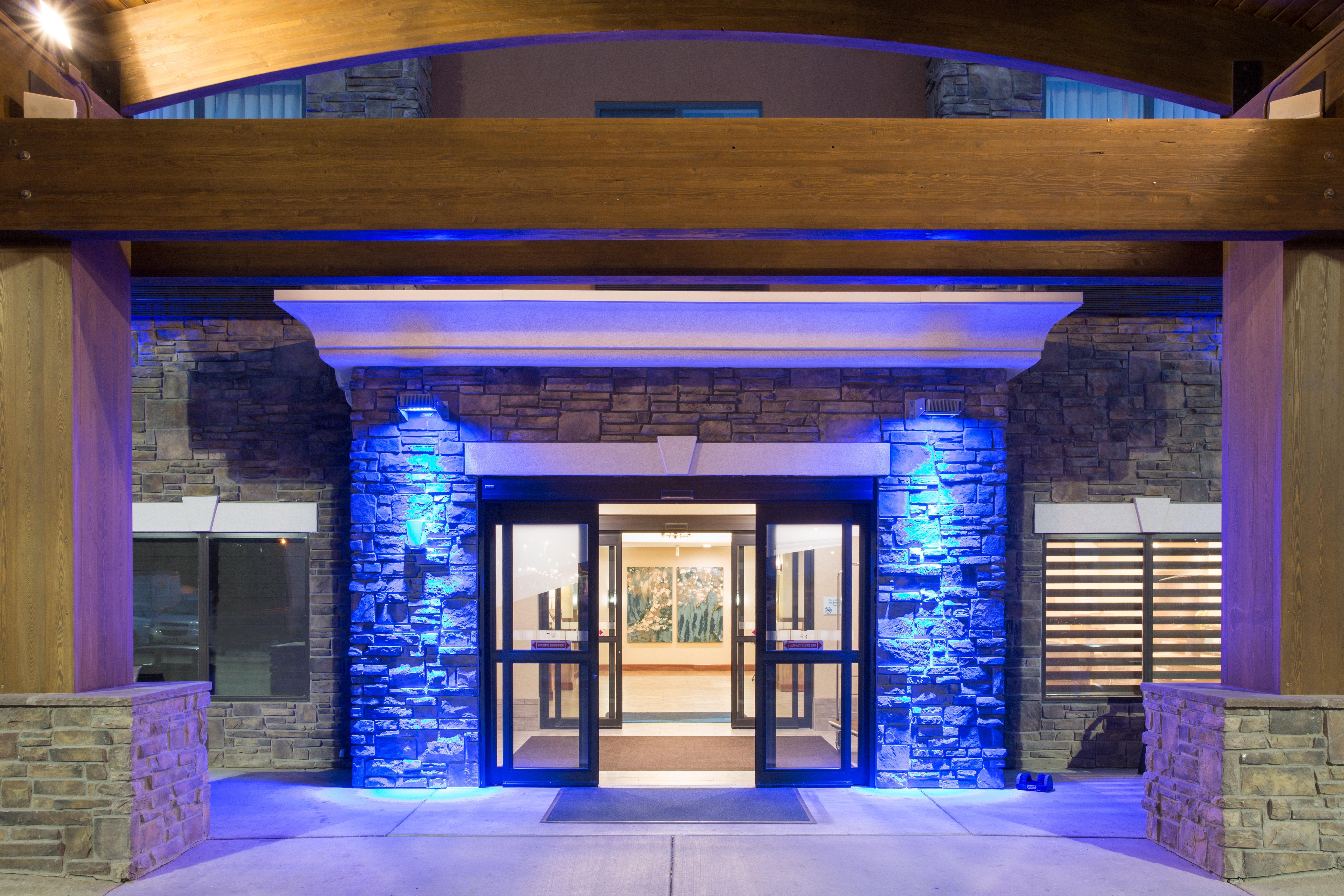 Holiday Inn Express & Suites Glendive By Ihg Extérieur photo