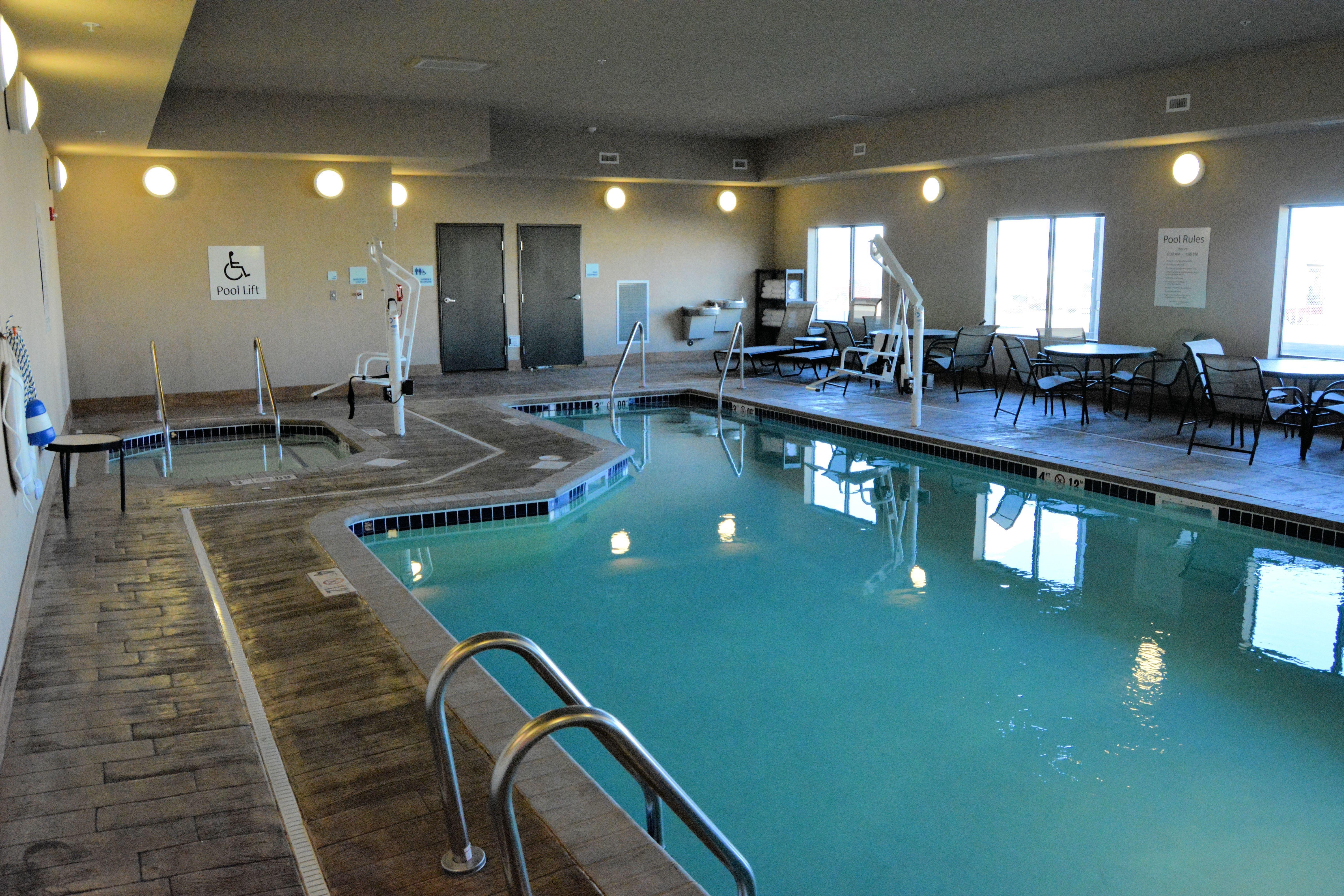 Holiday Inn Express & Suites Glendive By Ihg Extérieur photo